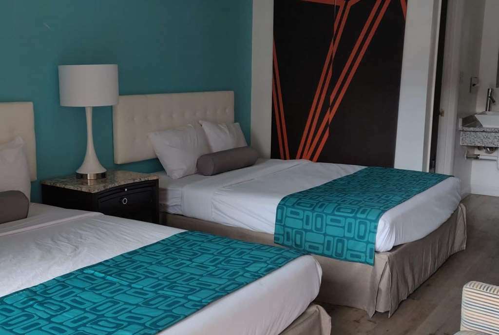Howard Johnson By Wyndham Downtown Reno Kamer foto